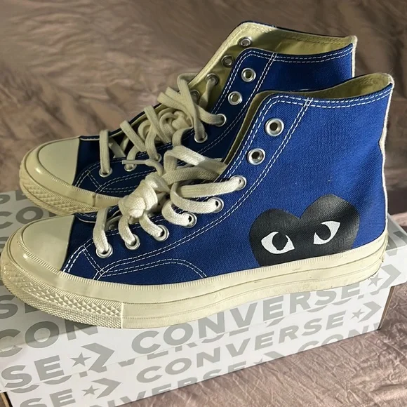 CONVERSE x PLAY MENS SIZE 7 WOMENS SIZE 9 - Picture 1 of 8